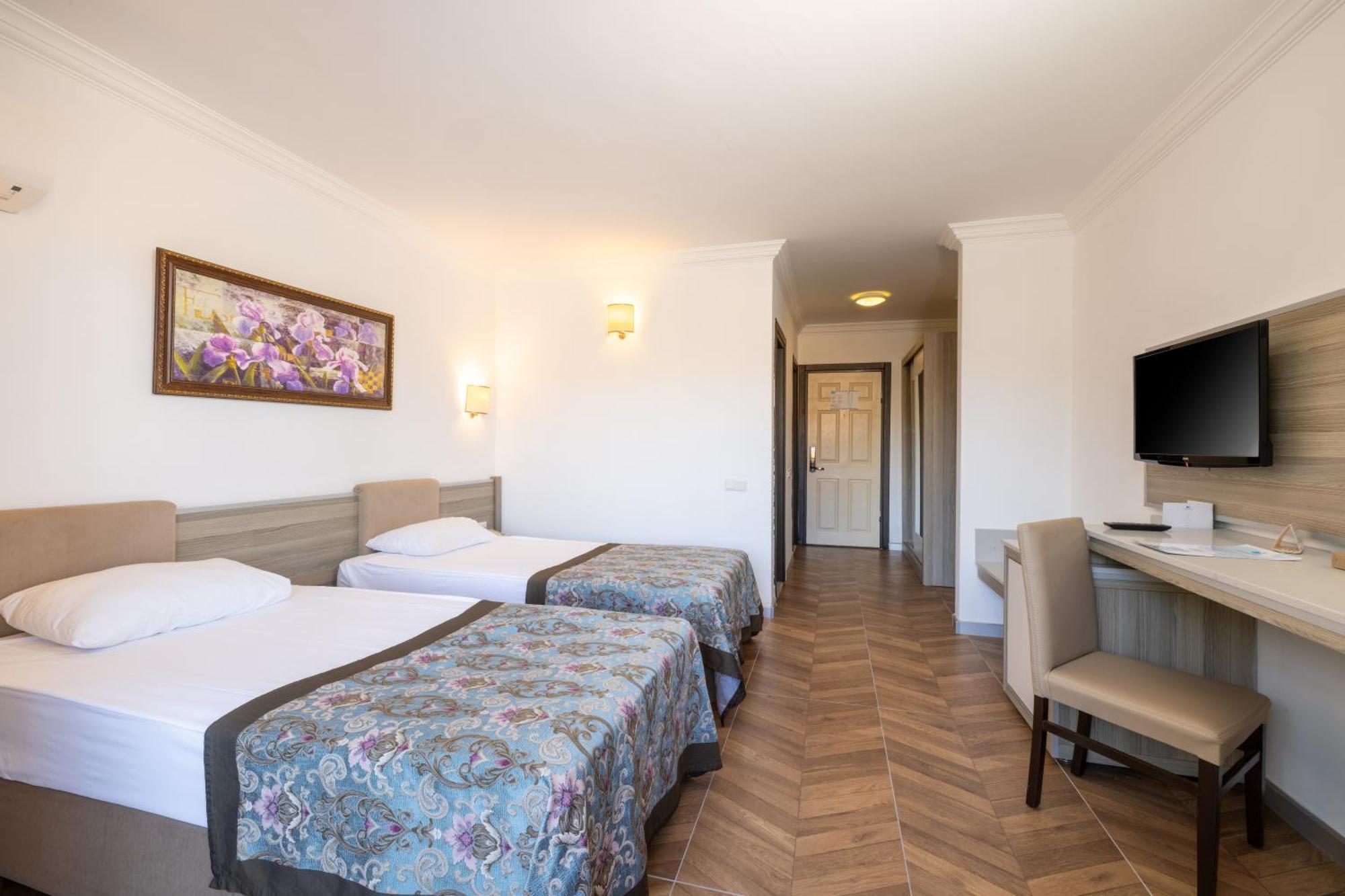 Crystal Aura Beach Resort & Spa Kemer Kültér fotó