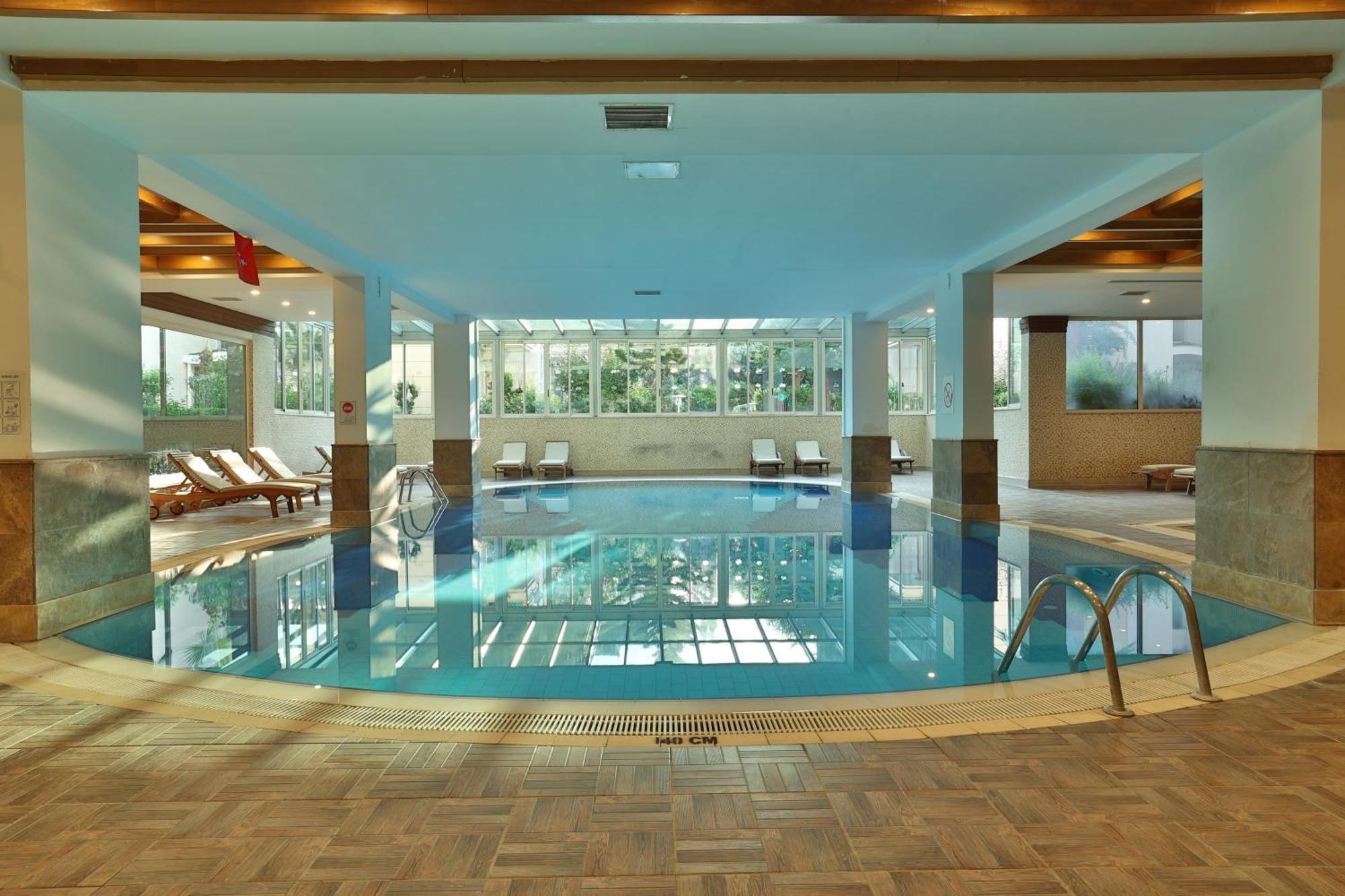 Crystal Aura Beach Resort & Spa Kemer Kültér fotó