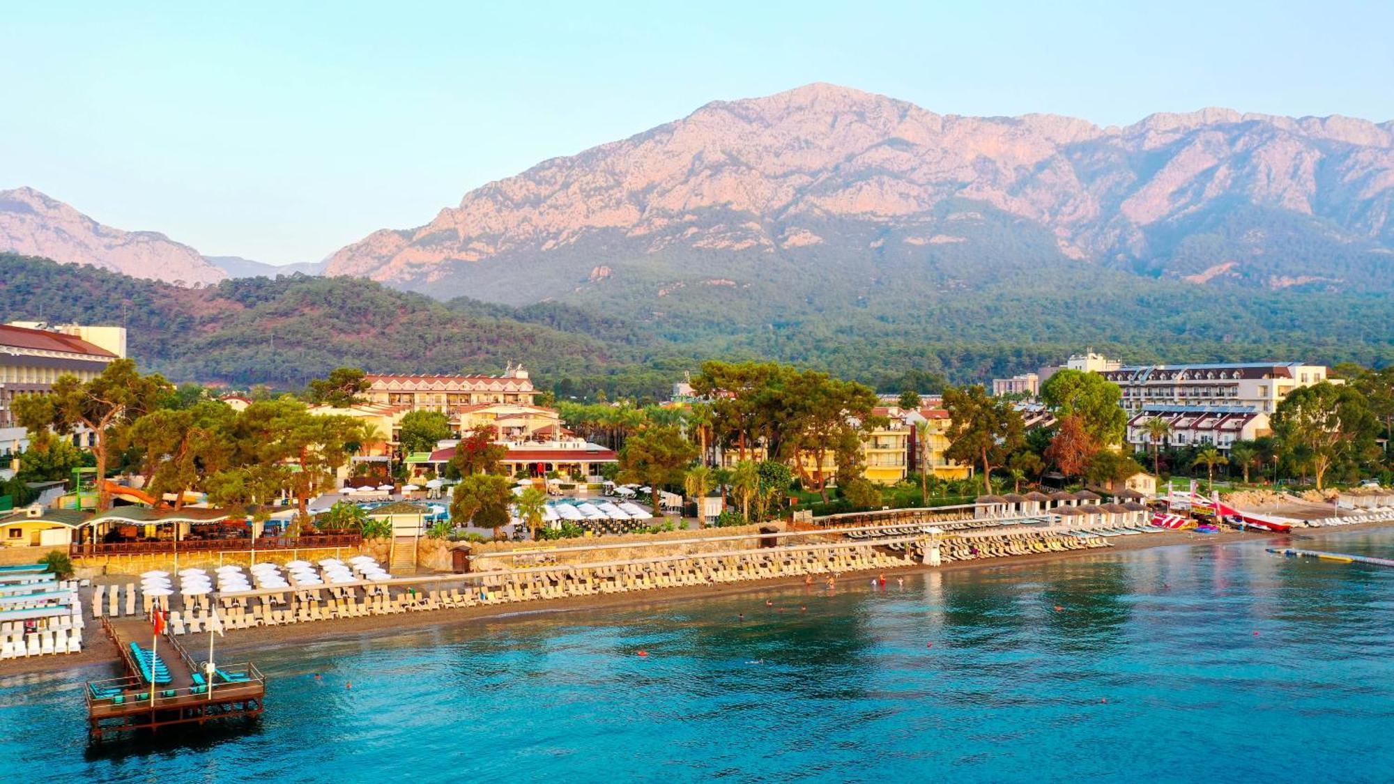 Crystal Aura Beach Resort & Spa Kemer Kültér fotó