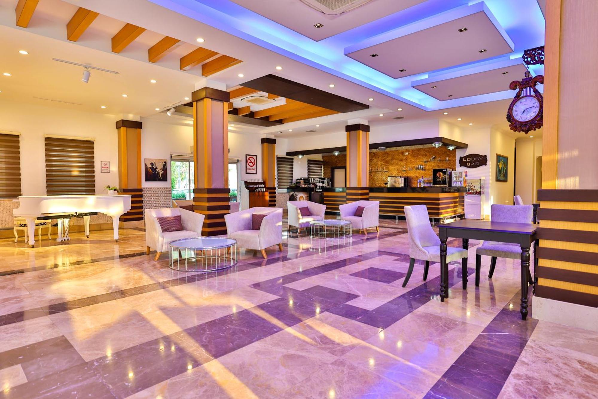 Crystal Aura Beach Resort & Spa Kemer Kültér fotó